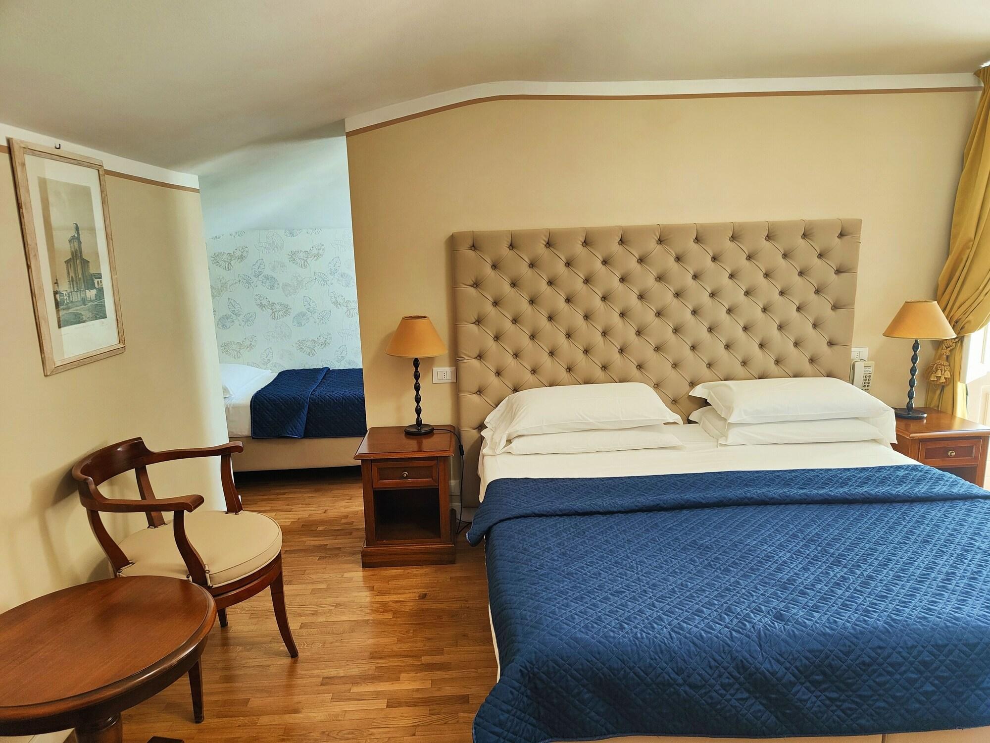 לידו די קאמאיורה Hotel Europa מראה חיצוני תמונה