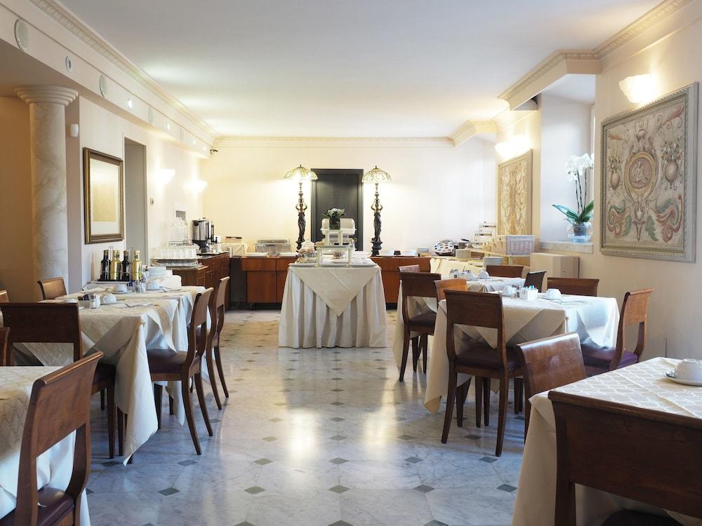 לידו די קאמאיורה Hotel Europa מראה חיצוני תמונה